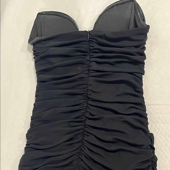 Black Ruched Strapless Bodycon Dress - Picture 5 of 6